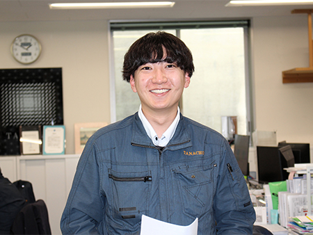 硝子建材営業部　営業担当A（2023年新卒入社）